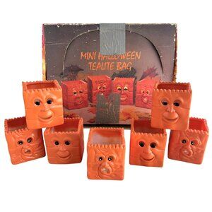 7 VTG Robert Alan Pumpkin Jack O Lantern Halloween Ceramic Paper Tealite Bag Set